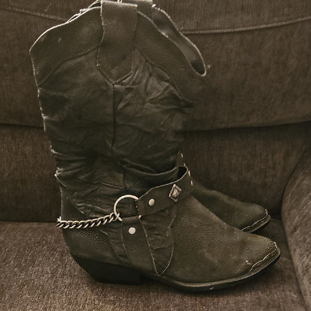 The Leather Connection Women's Boots - Picture 2 of 9